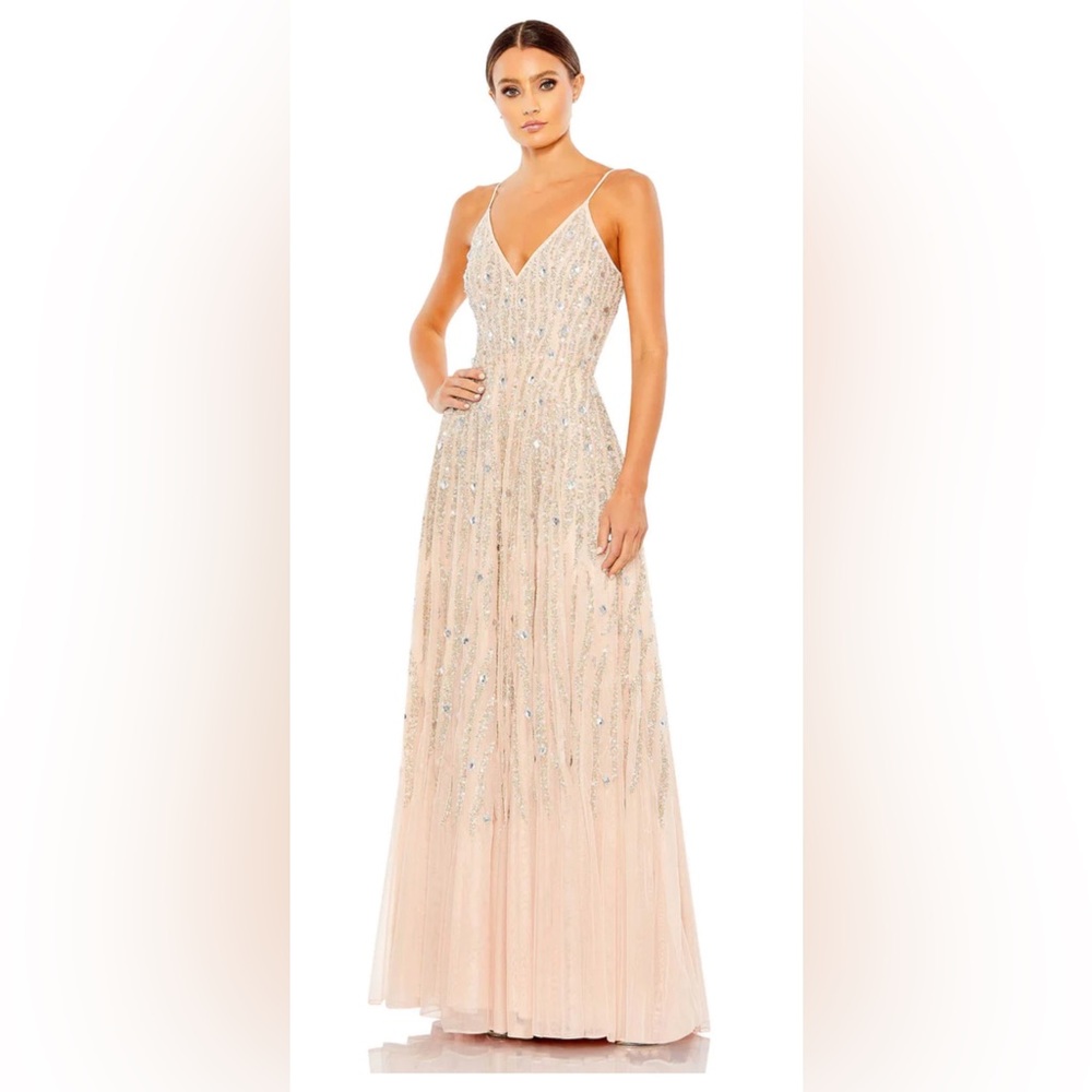 *Mac Duggal Embellished V Neck Sleeveless Column Gown Size 12